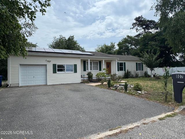 807 Deguise Street, Lanoka Harbor, NJ 08734