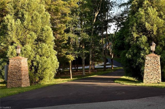 1350 Kilkenny Lane, Rural Hall, NC 27045