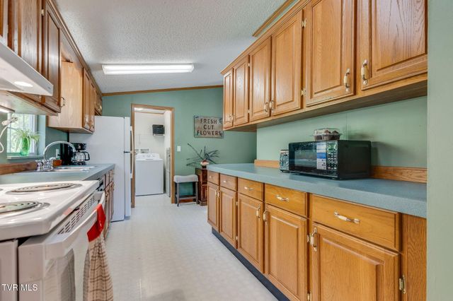 248 Jenkins Hollow Road, Elizabethton, TN 37643