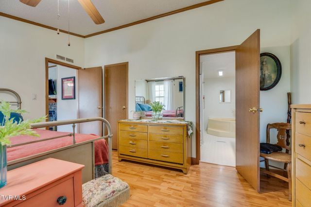 248 Jenkins Hollow Road, Elizabethton, TN 37643