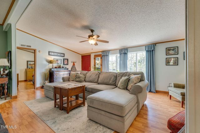 248 Jenkins Hollow Road, Elizabethton, TN 37643