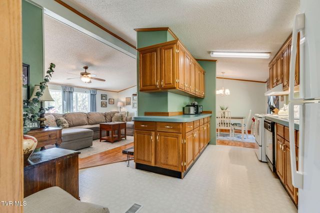 248 Jenkins Hollow Road, Elizabethton, TN 37643