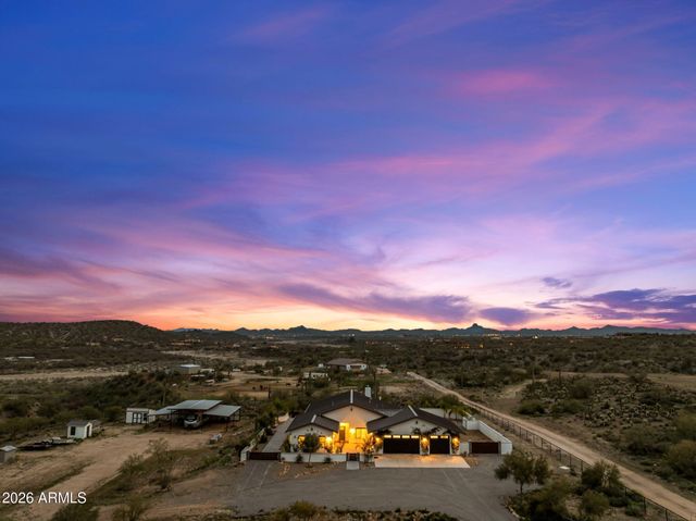 3860 Pura Vida Trail, Wickenburg, AZ 85390