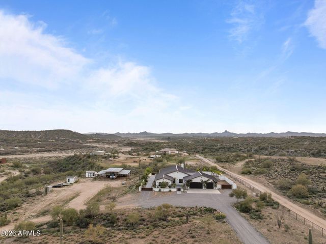 3860 Pura Vida Trail, Wickenburg, AZ 85390