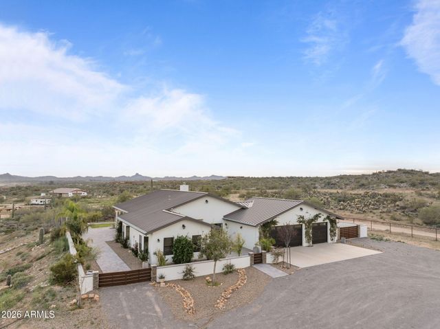 3860 Pura Vida Trail, Wickenburg, AZ 85390