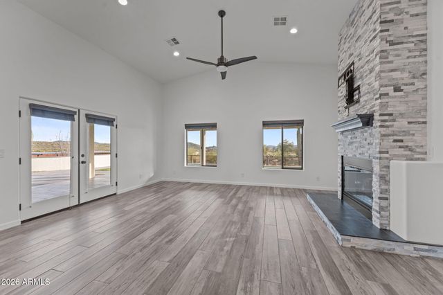 3860 Pura Vida Trail, Wickenburg, AZ 85390