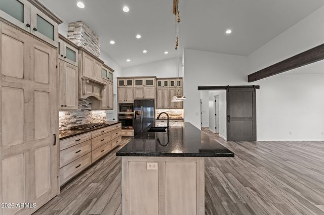 3860 Pura Vida Trail, Wickenburg, AZ 85390