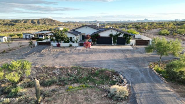 3860 Pura Vida Trail, Wickenburg, AZ 85390