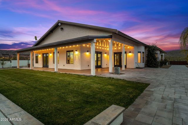 3860 Pura Vida Trail, Wickenburg, AZ 85390