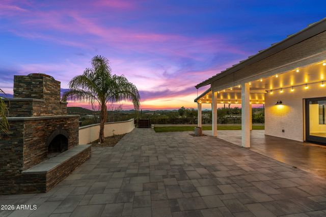 3860 Pura Vida Trail, Wickenburg, AZ 85390