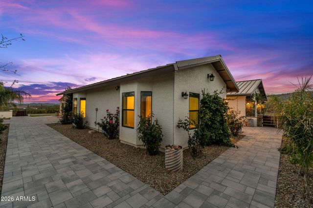 3860 Pura Vida Trail, Wickenburg, AZ 85390