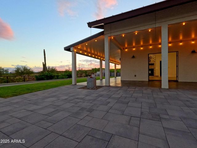 3860 Pura Vida Trail, Wickenburg, AZ 85390