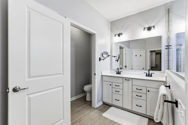 4648 Benjamin Place, Woodbury, MN 55129