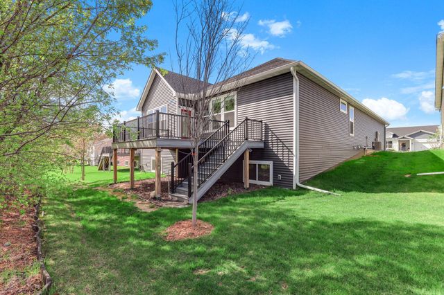 4648 Benjamin Place, Woodbury, MN 55129
