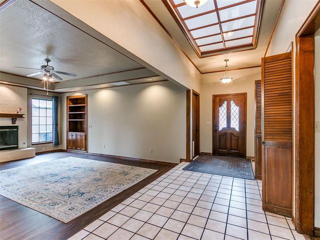 808 Lakeside Circle, Edmond, OK 73012