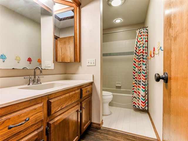 808 Lakeside Circle, Edmond, OK 73012