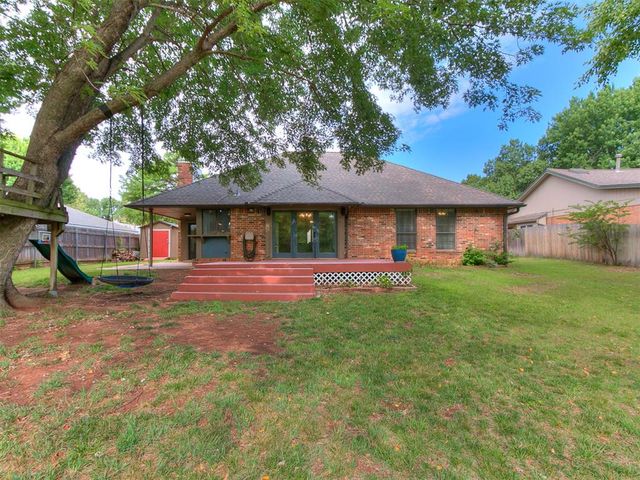 808 Lakeside Circle, Edmond, OK 73012