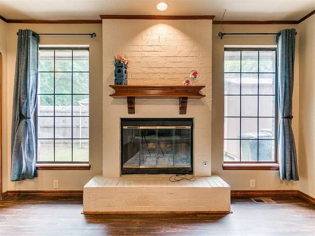 808 Lakeside Circle, Edmond, OK 73012