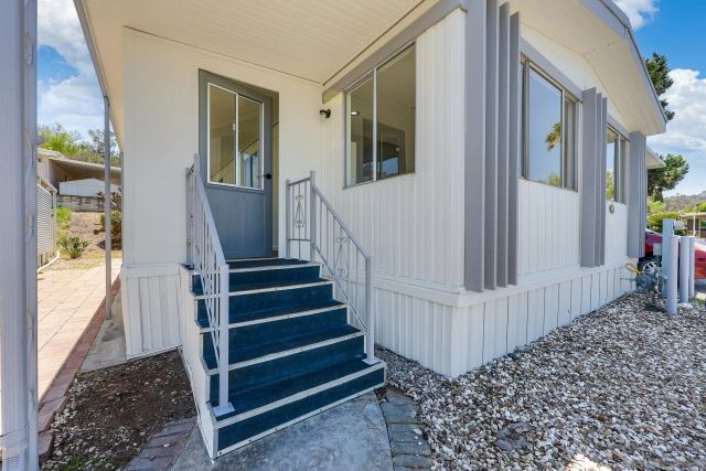 1440 S Orange Ave SPC 109, El Cajon, CA 92020