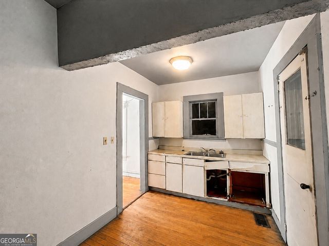 175 Ridge Avenue NW, Atlanta, GA 30318