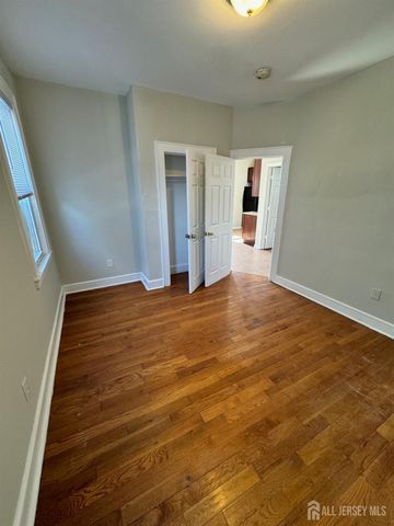 123 University Place, Irvington, NJ 07111