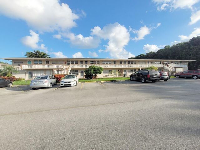 101 Hastings G, West Palm Beach, FL 33417