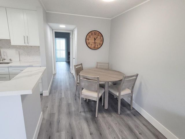 101 Hastings G, West Palm Beach, FL 33417
