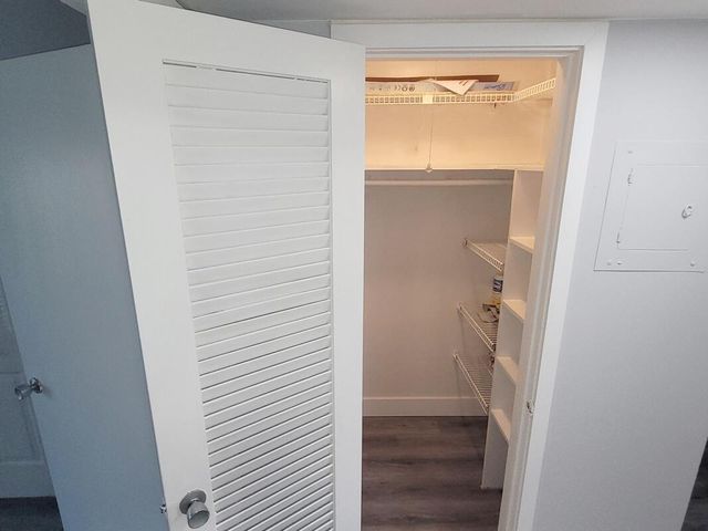 101 Hastings G, West Palm Beach, FL 33417