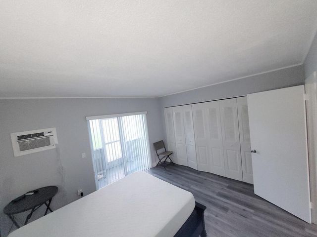 101 Hastings G, West Palm Beach, FL 33417