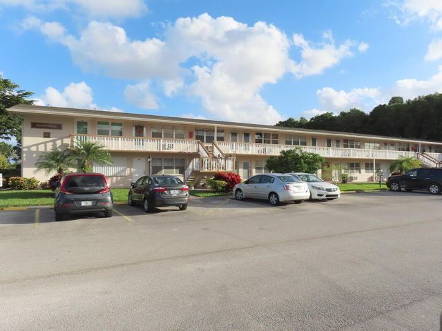 101 Hastings G, West Palm Beach, FL 33417