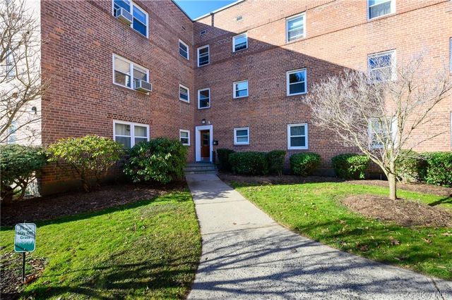 330 S Broadway A11, Tarrytown, NY 10591