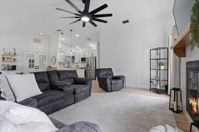 220 19TH STREET, Palm Harbor, FL 34683