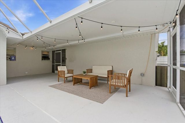 220 19TH STREET, Palm Harbor, FL 34683