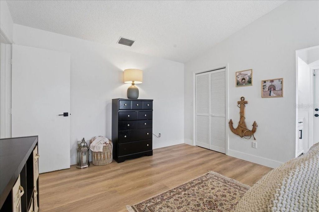 Image 22 of property listing at 220 19TH STREET, Palm Harbor, FL 34683