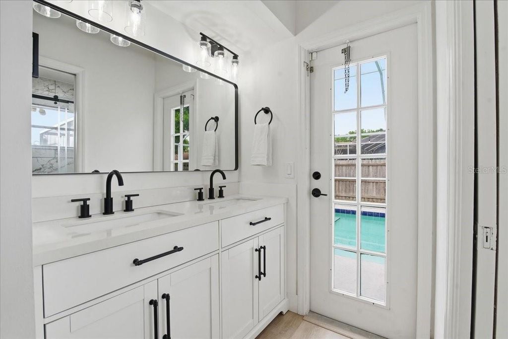 Image 23 of property listing at 220 19TH STREET, Palm Harbor, FL 34683