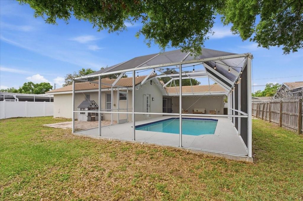 Image 38 of property listing at 220 19TH STREET, Palm Harbor, FL 34683