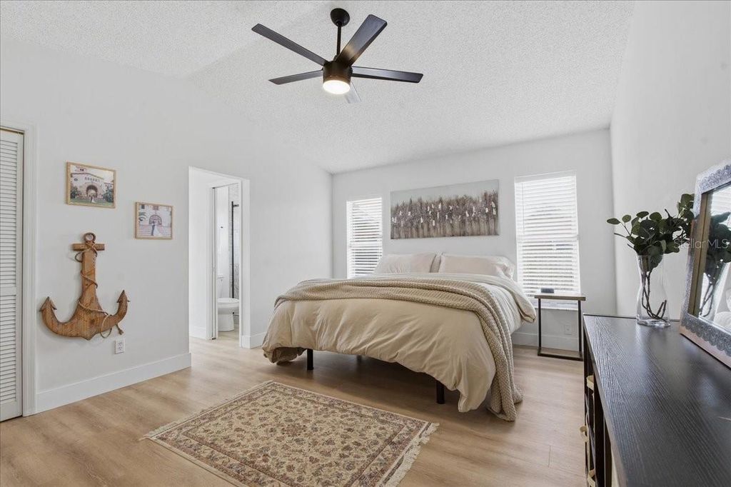 Image 5 of property listing at 220 19TH STREET, Palm Harbor, FL 34683