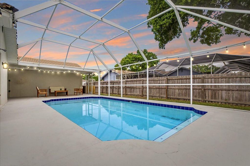 Image 6 of property listing at 220 19TH STREET, Palm Harbor, FL 34683