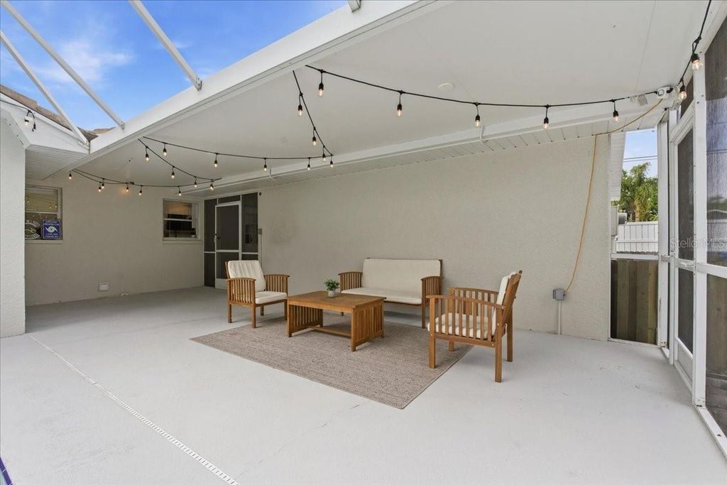 Image 7 of property listing at 220 19TH STREET, Palm Harbor, FL 34683