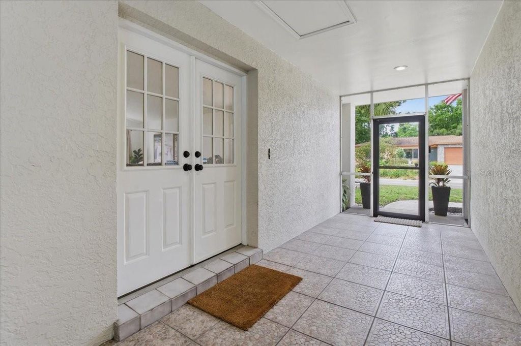 Image 10 of property listing at 220 19TH STREET, Palm Harbor, FL 34683