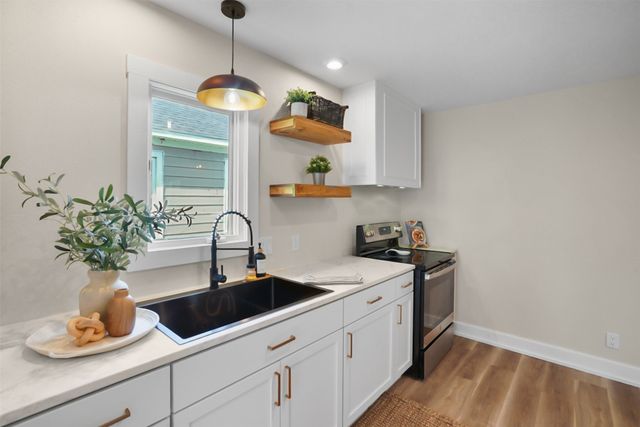 1442 16 Street, Des Moines, IA 50314
