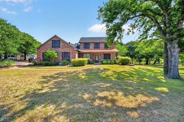 2197 Meadow Way, Terrell, TX 75160