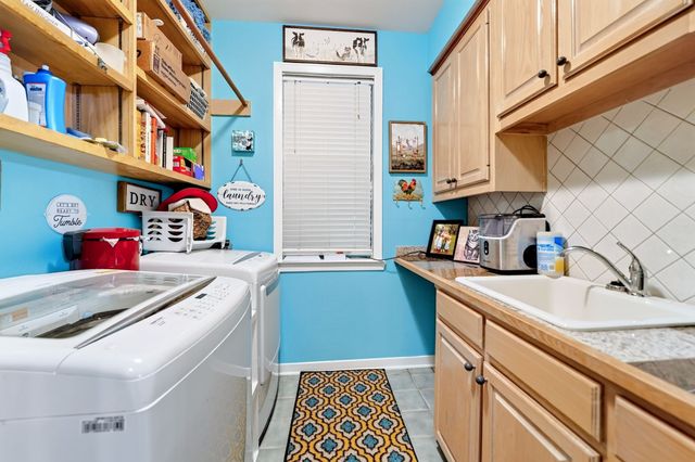 2197 Meadow Way, Terrell, TX 75160