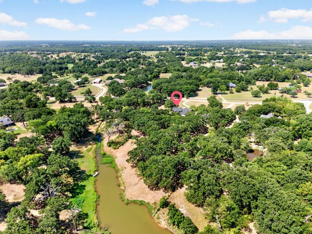 2197 Meadow Way, Terrell, TX 75160