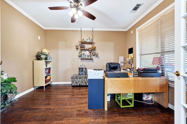2197 Meadow Way, Terrell, TX 75160
