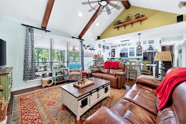 2197 Meadow Way, Terrell, TX 75160