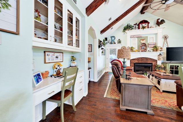 2197 Meadow Way, Terrell, TX 75160
