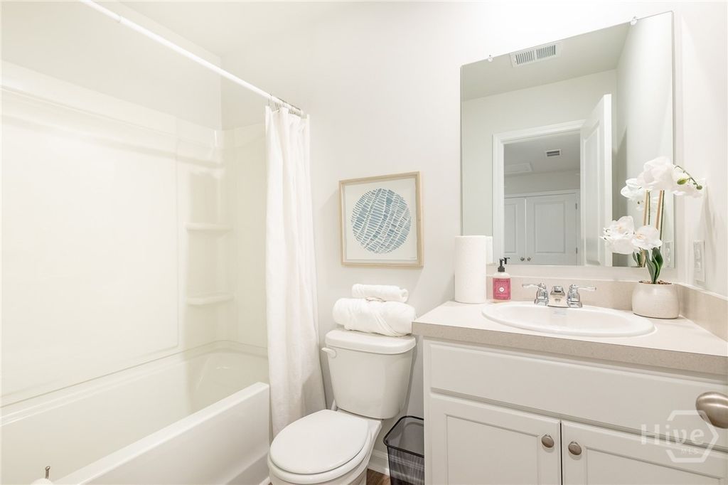 Image 27 of property listing at 102 Lakeside Lane, Rincon, GA 31326