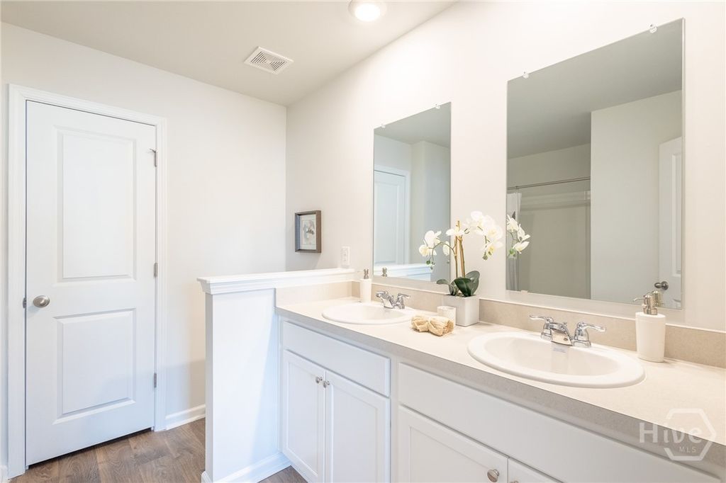 Image 30 of property listing at 102 Lakeside Lane, Rincon, GA 31326