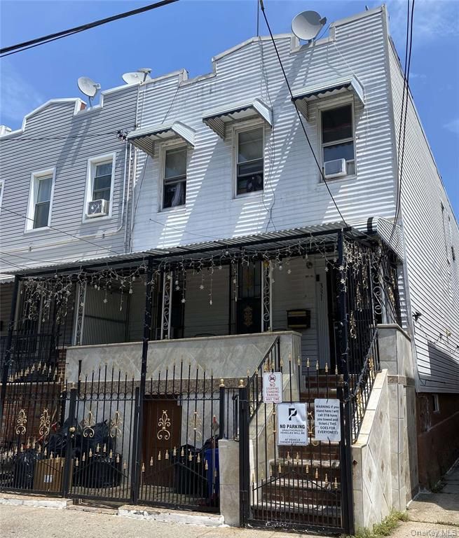 331 Lincoln Avenue, Brooklyn, NY 11208